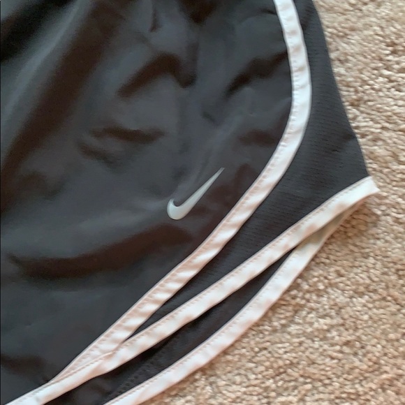 Dark Grey Nike Tempo Shorts - S - Picture 4 of 4